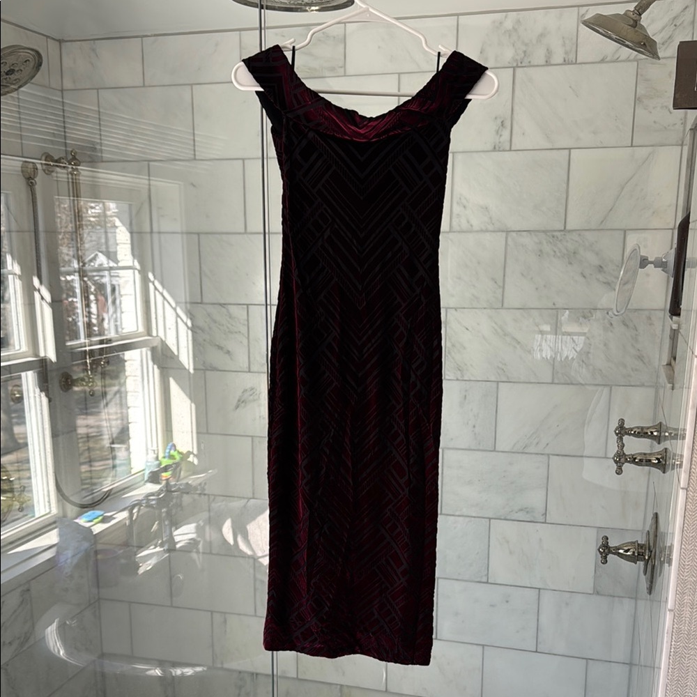 “Dress the Population” Maroon Velvet Bodycon Off the Shoulder Dress- Small